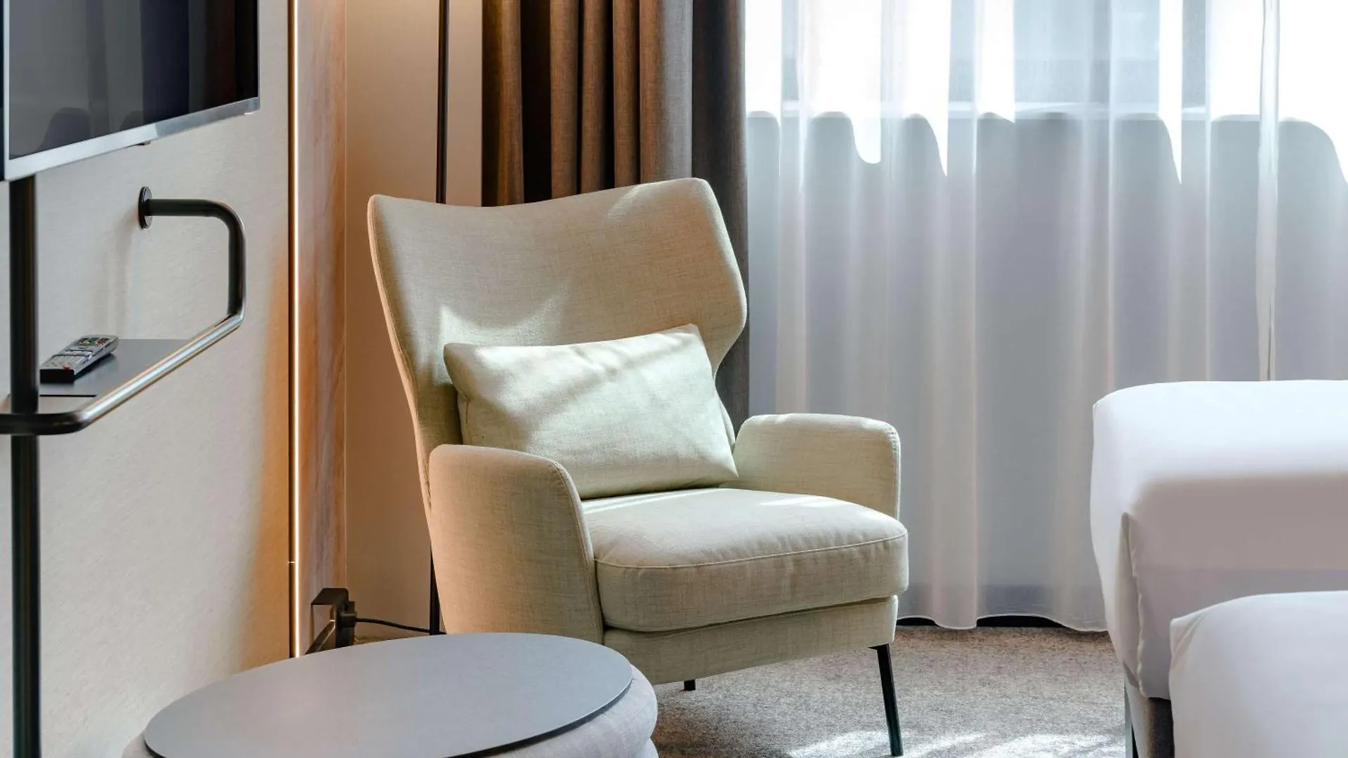 Novotel Muenchen Airport - Newly Renovated Freising 4*,  Allemagne